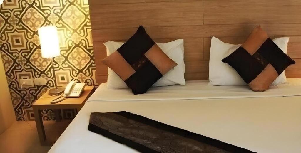 Chinotel Phuket Exterior foto